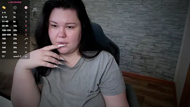 Snapshot of NicaMeow chatting on 03/06/25, 01:03 NicaMeow online show from 03/06/25, 01:03