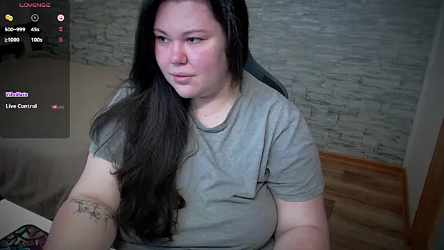 Snapshot of NicaMeow chatting on 03/07/25, 08:13 NicaMeow online show from 03/07/25, 08:13