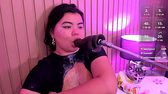 klhoe boobs online show from 02/27/26, 08:47