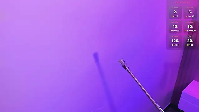 Snapshot of klhoe_boobs chatting on 03/26/26, 03:01 klhoe boobs online show from 03/26/26, 03:01