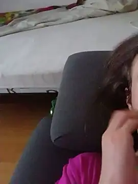 Snapshot of Miky_21 chatting on 12/18/24, 09:08 Miky 21 online show from 12/18/24, 09:08