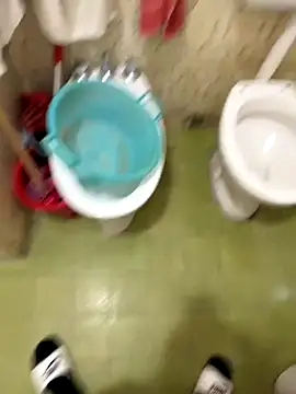 Snapshot of Miky_21 chatting on 09/22/25, 04:03 Miky 21 online show from 09/22/25, 04:03