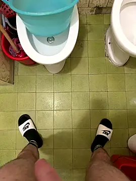 Snapshot of Miky_21 chatting on 09/23/25, 12:24 Miky 21 online show from 09/23/25, 12:24