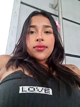 Snapshot of Mariangel_11 chatting on 02/22/25, 03:25 Mariangel 11 online show from 02/22/25, 03:25