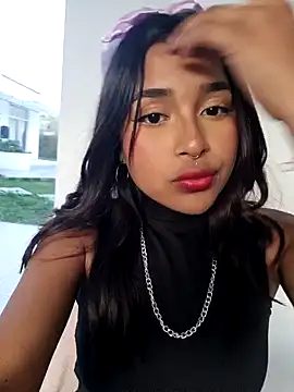 Snapshot of Mariangel_11 chatting on 02/22/25, 11:03 Mariangel 11 online show from 02/22/25, 11:03