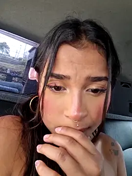 Snapshot of Mariangel_11 chatting on 03/07/25, 05:17 Mariangel 11 online show from 03/07/25, 05:17