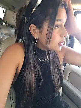 Snapshot of Mariangel_11 chatting on 09/24/25, 01:58 Mariangel 11 online show from 09/24/25, 01:58