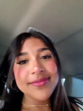 Snapshot of Mariangel_11 chatting on 10/13/25, 03:56 Mariangel 11 online show from 10/13/25, 03:56