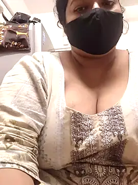 zeepe19 online show from 11/11/25, 05:35