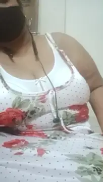 Snapshot of zeepe19 chatting on 06/18/26, 06:12 zeepe19 online show from 06/18/26, 06:12