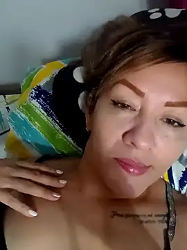 Snapshot of Divahank chatting on 12/03/24, 10:50 Divahank online show from 12/03/24, 10:50