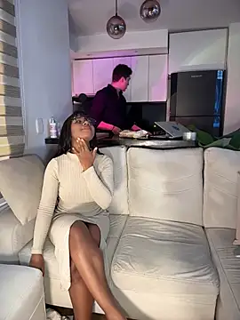 tiana nave online show from 04/06/26, 04:08