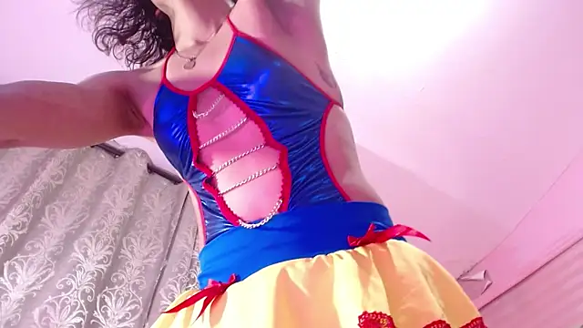 Snapshot of giselle_ocampo chatting on 03/13/25, 03:06 giselle ocampo online show from 03/13/25, 03:06