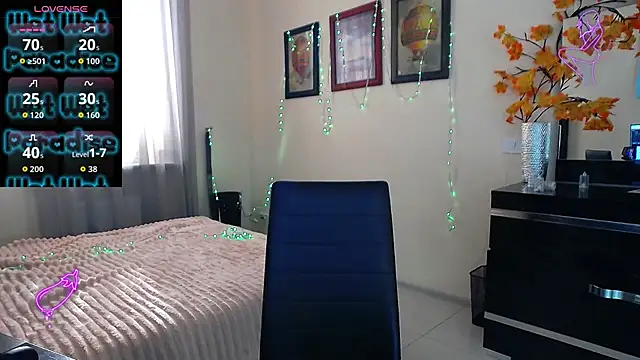 Lillianhot68 online show from 11/25/25, 10:37