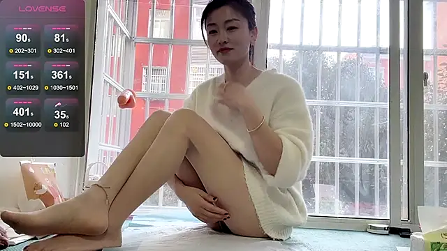 Snapshot of QianF-666 chatting on 01/07/25, 01:28 QianF-666 online show from 01/07/25, 01:28