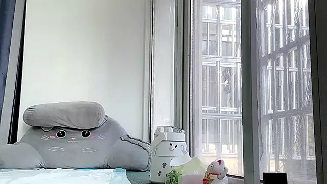 Snapshot of QianF-666 chatting on 02/06/25, 08:18 QianF-666 online show from 02/06/25, 08:18