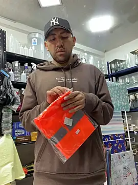 JuanZapata33 online show from 02/14/26, 09:22