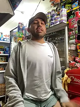 JuanZapata33 online show from 02/27/26, 09:37