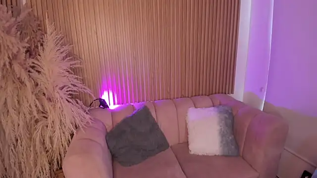 Hannie ws online show from 01/20/25, 01:21