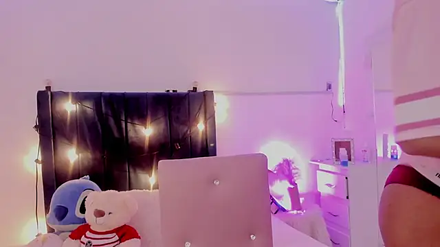 CamiloDoumit online show from 02/06/25, 03:52