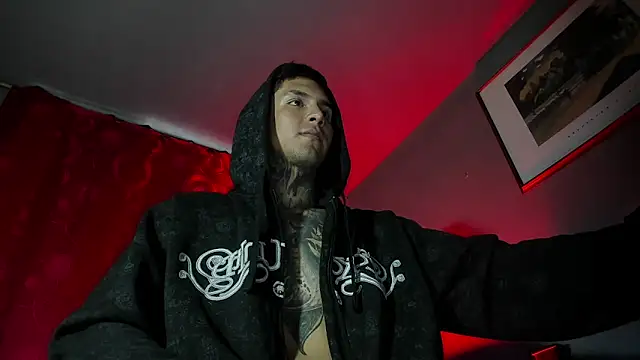 Snapshot of Travistanner_28 chatting on 03/10/26, 05:07 Travistanner 28 online show from 03/10/26, 05:07