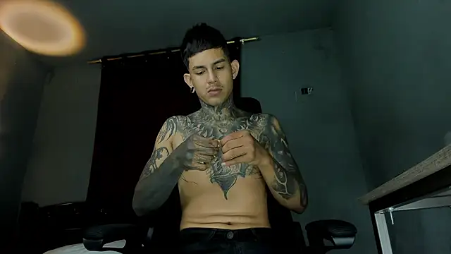 Snapshot of Travistanner_28 chatting on 03/27/26, 12:16 Travistanner 28 online show from 03/27/26, 12:16