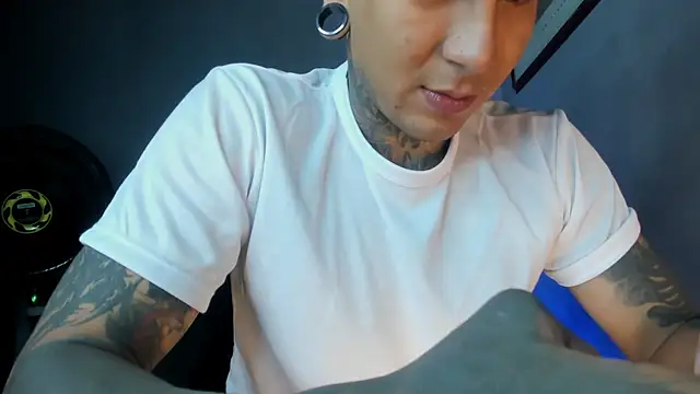 Travistanner 28 online show from 07/03/26, 03:02