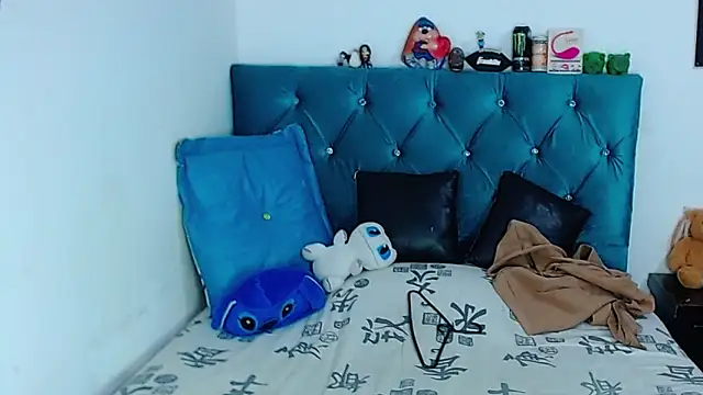 Snapshot of Randy_horny chatting on 03/17/25, 06:00 Randy horny online show from 03/17/25, 06:00