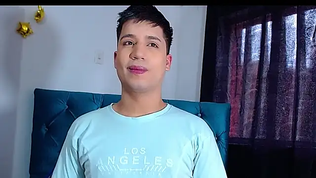 Snapshot of Randy_horny chatting on 11/26/25, 05:03 Randy horny online show from 11/26/25, 05:03