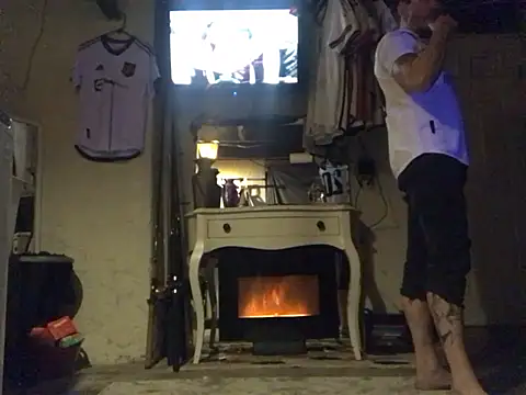 Snapshot of Gman143187 chatting on 12/12/24, 06:47 Gman143187 online show from 12/12/24, 06:47