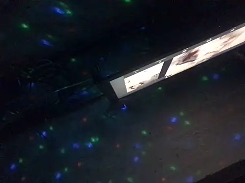 Snapshot of Gman143187 chatting on 12/27/24, 04:15 Gman143187 online show from 12/27/24, 04:15