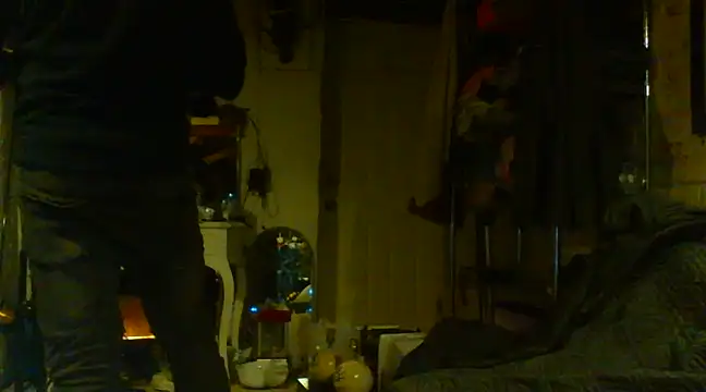 Snapshot of Gman143187 chatting on 01/02/25, 01:17 Gman143187 online show from 01/02/25, 01:17