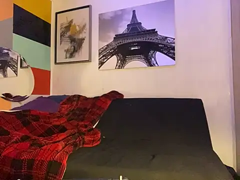 Snapshot of Gman143187 chatting on 10/12/25, 02:21 Gman143187 online show from 10/12/25, 02:21