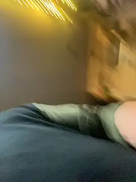 Snapshot of Gman143187 chatting on 10/27/25, 07:34 Gman143187 online show from 10/27/25, 07:34