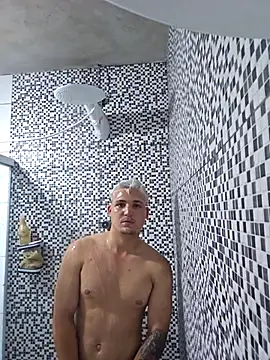 Snapshot of VibratedPoaching chatting on 11/30/25, 12:03 VibratedPoaching online show from 11/30/25, 12:03