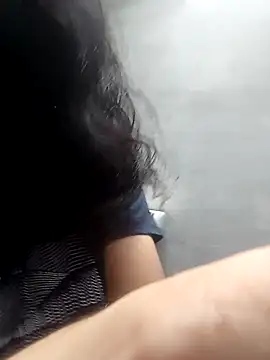 Snapshot of weeif chatting on 10/02/25, 07:10 weeif online show from 10/02/25, 07:10