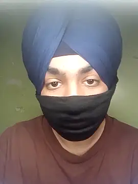 Snapshot of weeif chatting on 10/24/25, 01:24 weeif online show from 10/24/25, 01:24