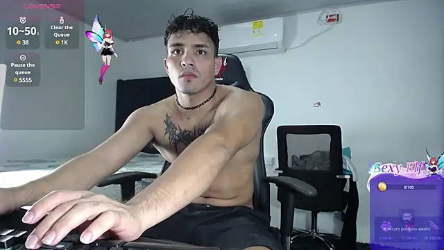 Snapshot of man_dur07 chatting on 12/14/24, 10:50 man dur07 online show from 12/14/24, 10:50