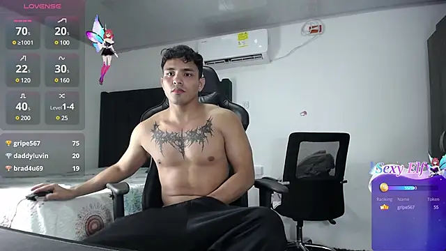 Snapshot of man_dur07 chatting on 12/25/24, 12:59 man dur07 online show from 12/25/24, 12:59