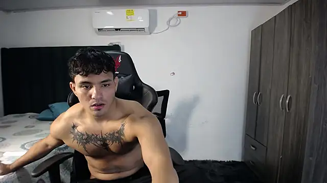 Snapshot of man_dur07 chatting on 01/16/25, 08:46 man dur07 online show from 01/16/25, 08:46