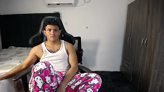 Snapshot of man_dur07 chatting on 01/21/25, 10:19 man dur07 online show from 01/21/25, 10:19