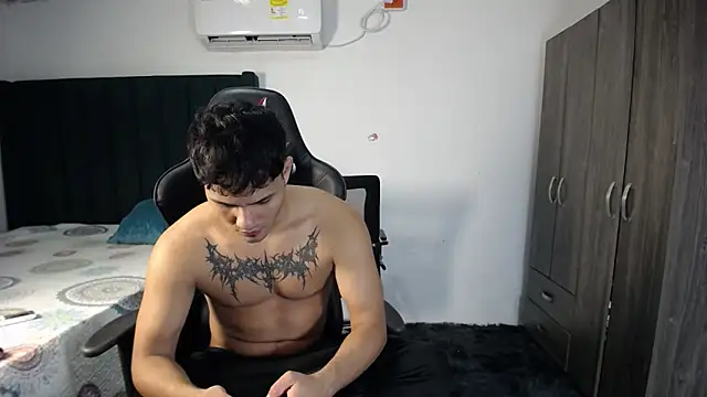 Snapshot of man_dur07 chatting on 01/23/25, 08:13 man dur07 online show from 01/23/25, 08:13