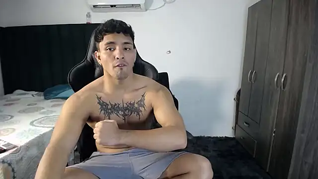 Snapshot of man_dur07 chatting on 01/30/25, 09:04 man dur07 online show from 01/30/25, 09:04