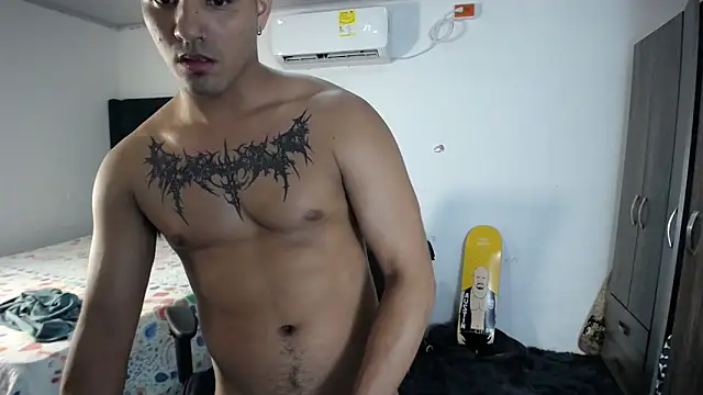 Snapshot of man_dur07 chatting on 03/16/25, 10:31 man dur07 online show from 03/16/25, 10:31