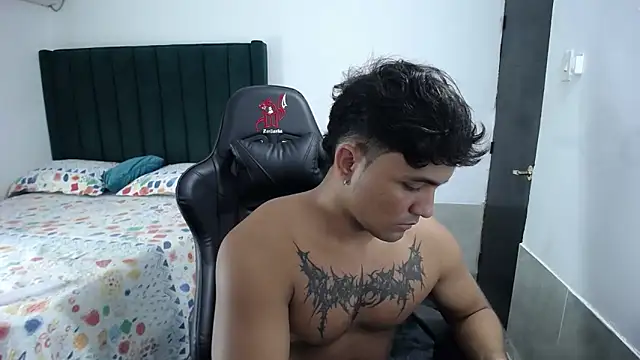 Snapshot of man_dur07 chatting on 09/08/25, 09:47 man dur07 online show from 09/08/25, 09:47