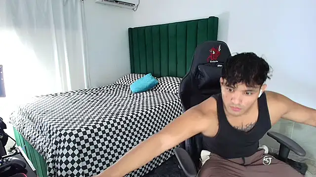 man dur07 online show from 02/12/26, 05:13