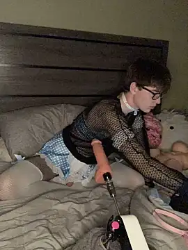 Snapshot of YourFavTwinkie chatting on 02/01/25, 07:26 YourFavTwinkie online show from 02/01/25, 07:26