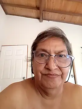 florecita69 online show from 11/04/25, 02:16