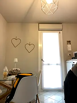 Snapshot of dann1111 chatting on 10/19/25, 09:43 dann1111 online show from 10/19/25, 09:43