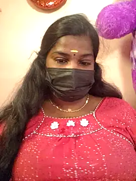 Snapshot of sulekha-mallu chatting on 09/23/25, 03:31 sulekha-mallu online show from 09/23/25, 03:31